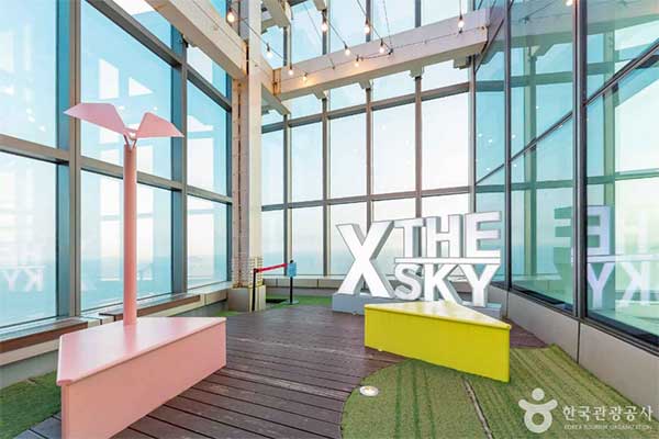 LCT 부산 엑스더스카이